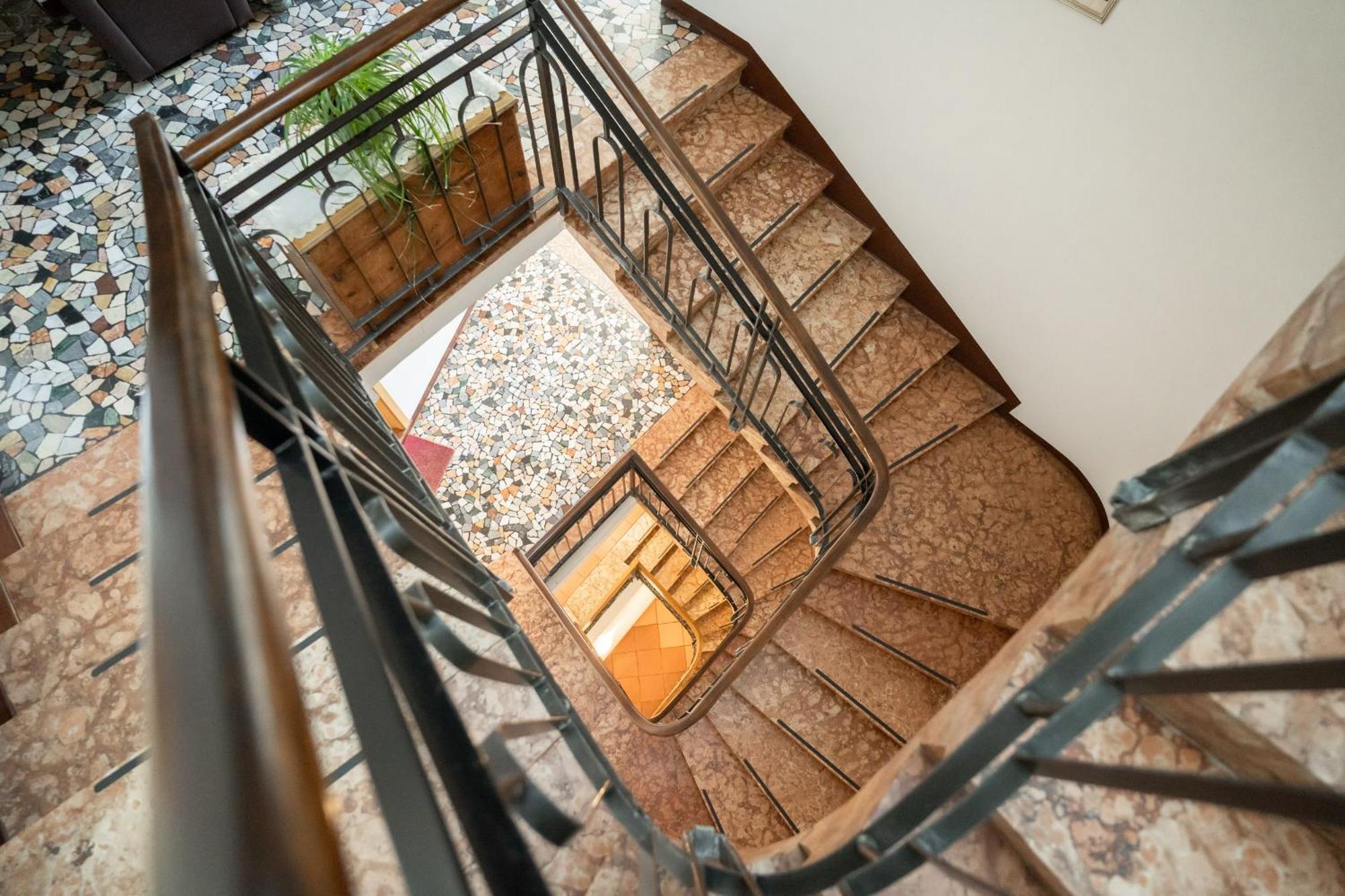 Feichter Hotel & Bistro بولزانو المظهر الخارجي الصورة